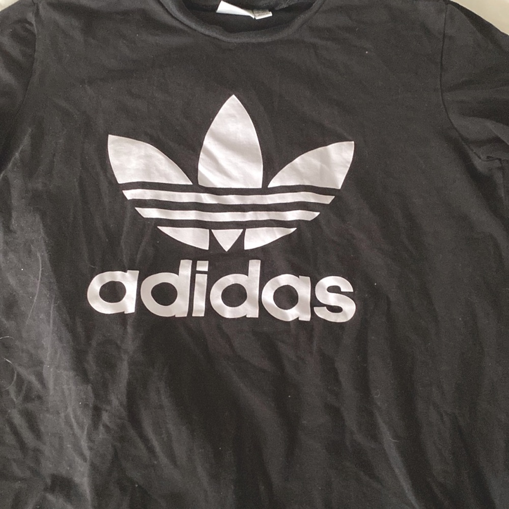 Adidas t-shirt size M